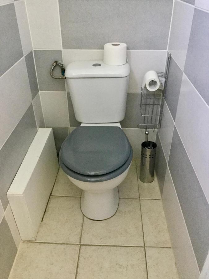 Chez Jocelyne Pres Des Sources Chaudes Villa Bouillante Dış mekan fotoğraf